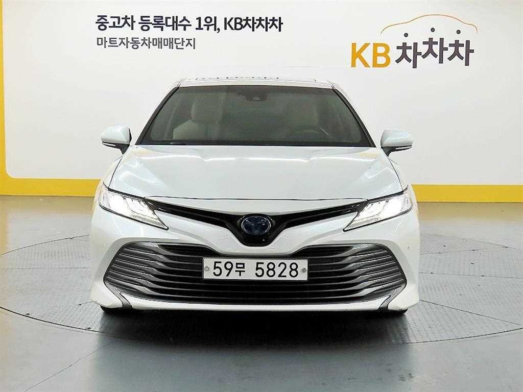 토요타 캠리 캠리(XV70) 2.5 하이브리드 XLE 이미지 2