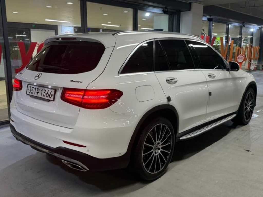 벤츠 GLC 클래스 GLC클래스 X253 GLC 300 4MATIC 이미지 4