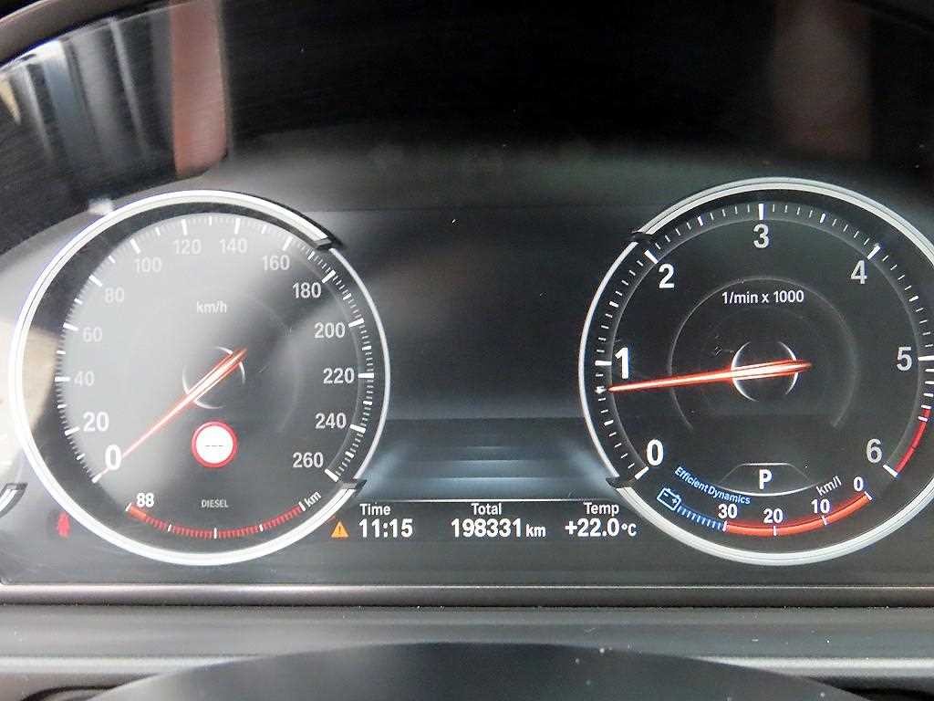 BMW 5시리즈 5시리즈 (F10) 520d xDrive M 에어로다이나믹 프로 이미지 9