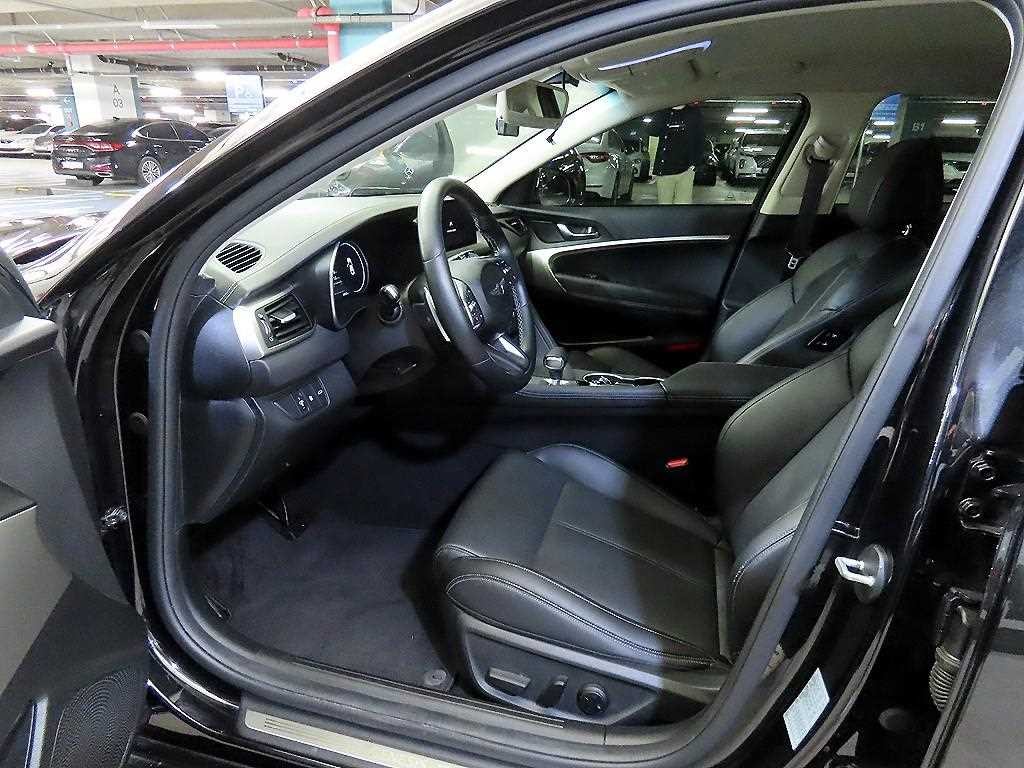 제네시스 G70 더 뉴 G70 가솔린 2.0T 2WD 이미지 5
