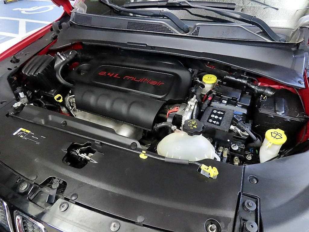 지프 컴패스 컴패스 2세대 2.4 AWD 론지튜드 이미지 19
