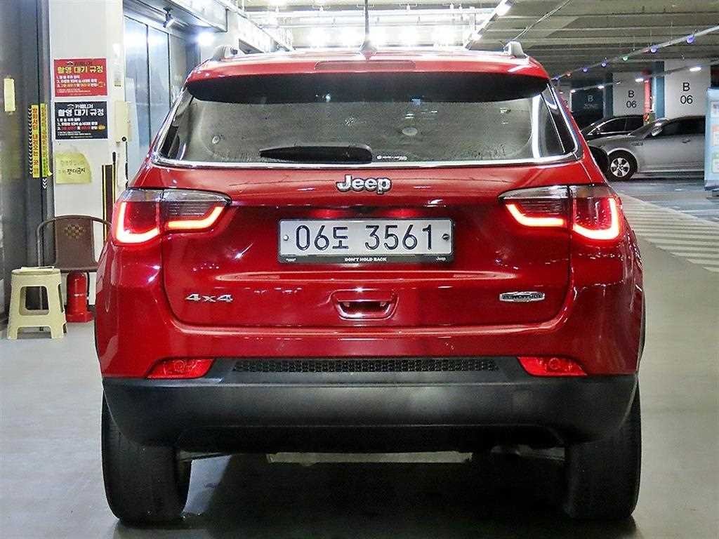 지프 컴패스 컴패스 2세대 2.4 AWD 론지튜드 이미지 5