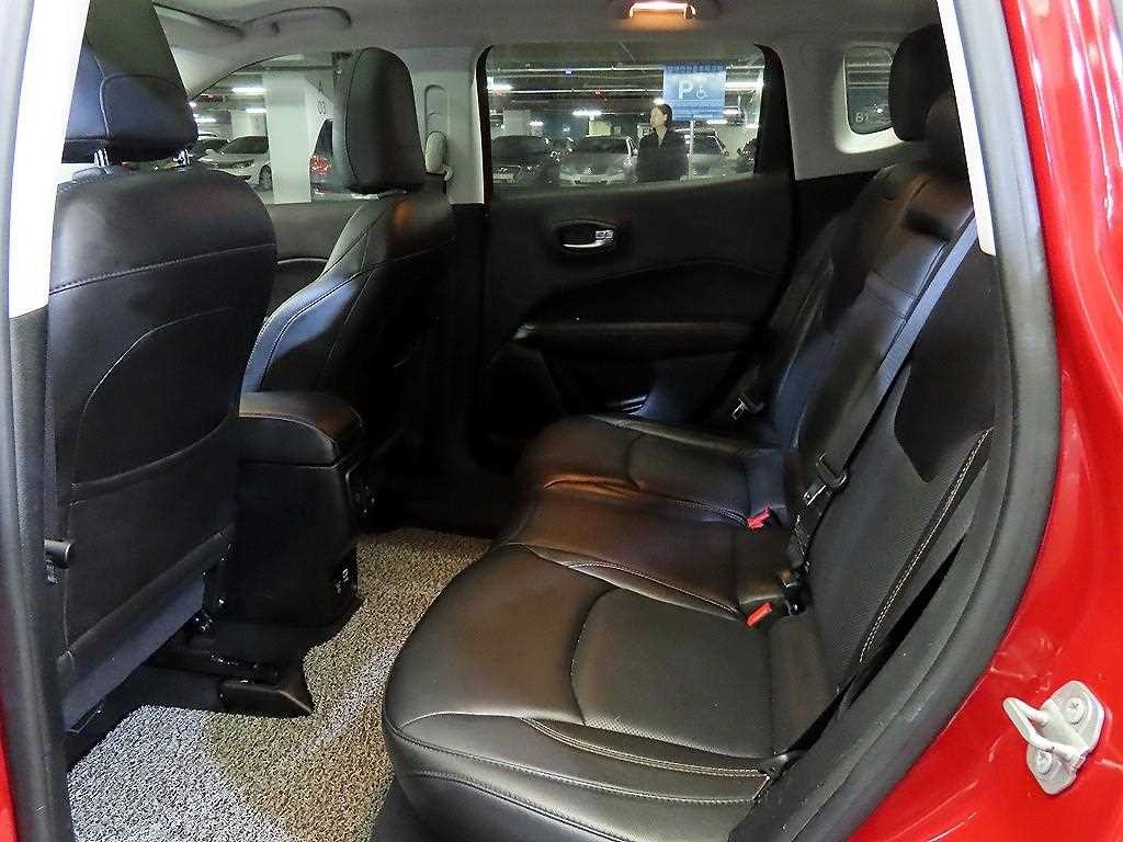 지프 컴패스 컴패스 2세대 2.4 AWD 론지튜드 이미지 7