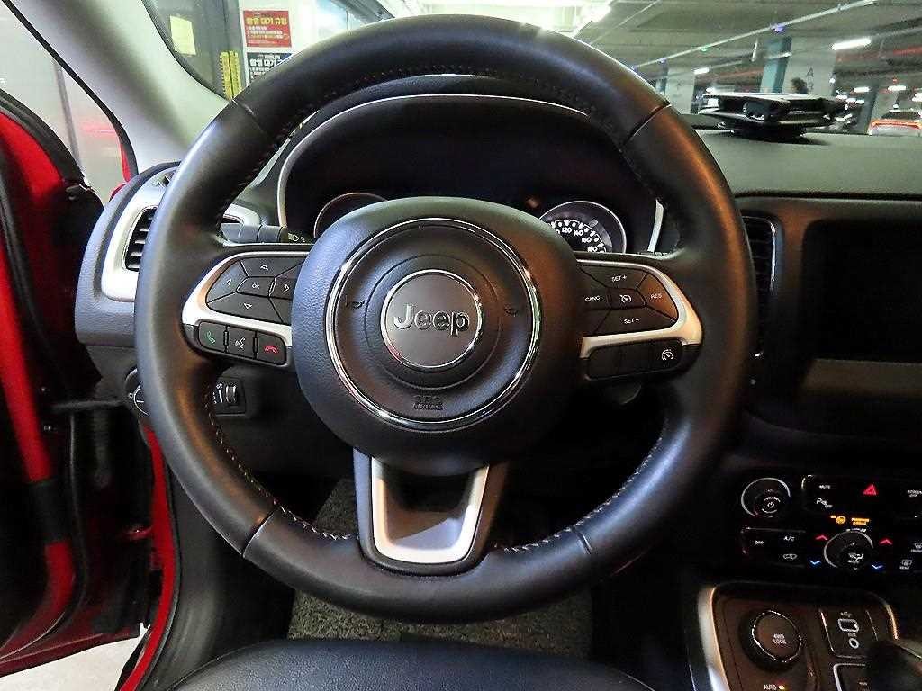 지프 컴패스 컴패스 2세대 2.4 AWD 론지튜드 이미지 8