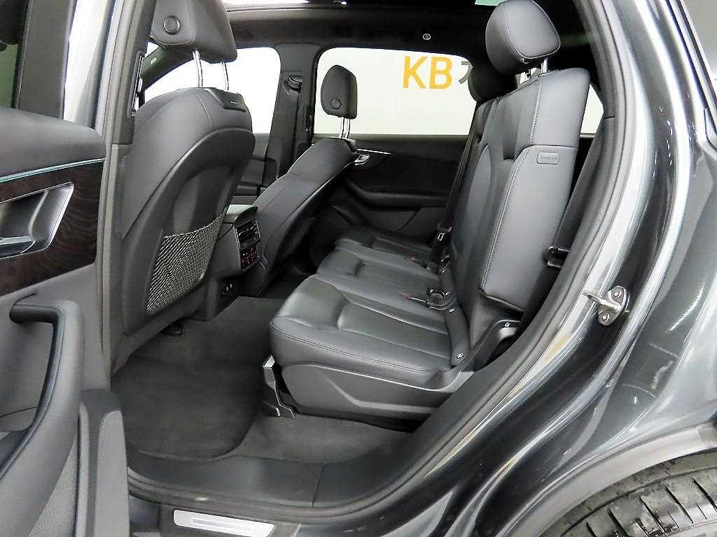 아우디 Q7 Q7 (4M) 45 TDI 콰트로 프리미엄 이미지 6