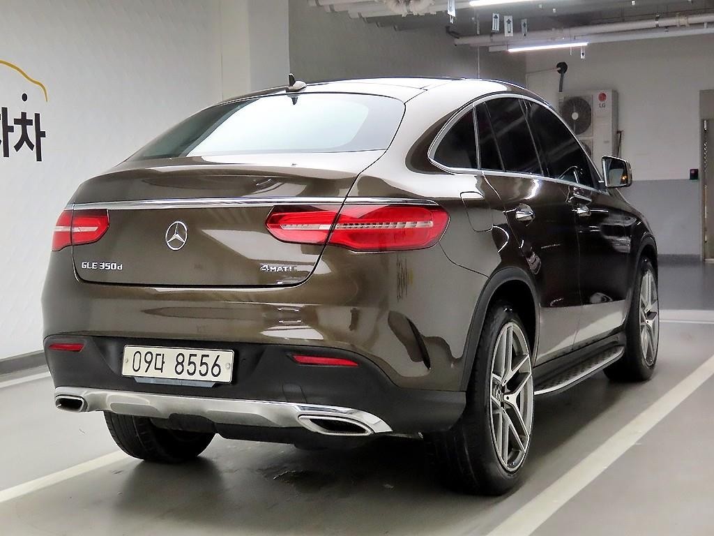 벤츠 GLE 클래스 GLE 클래스 W166 GLE 350 d 4MATIC 쿠페 이미지 4