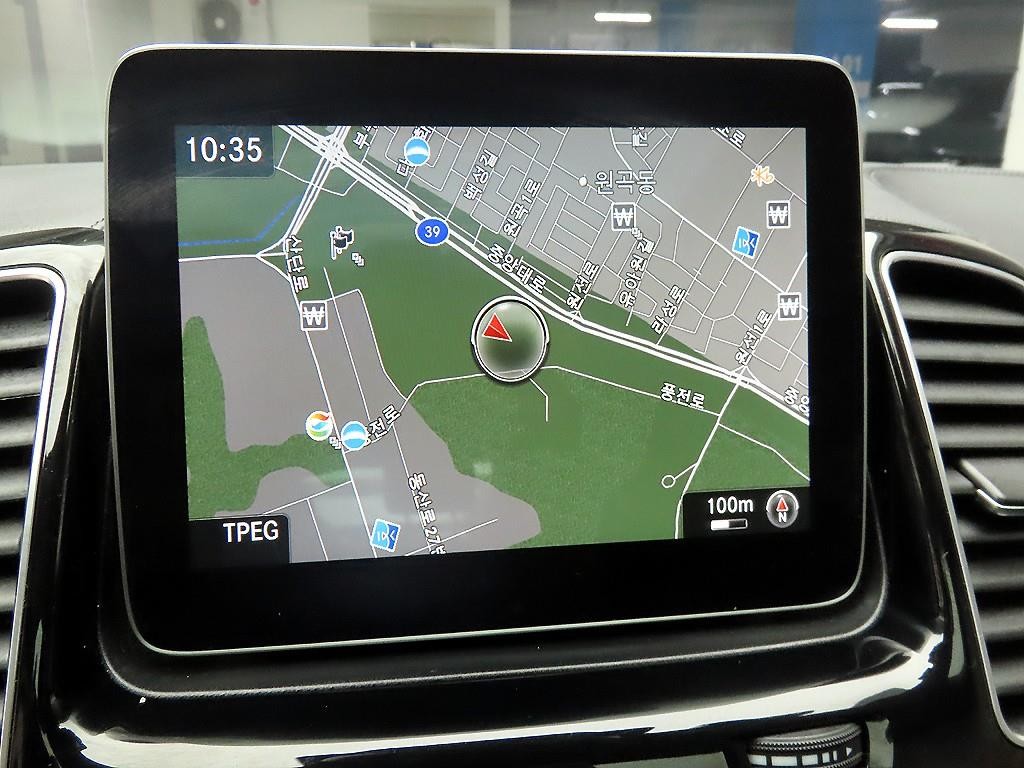 벤츠 GLE 클래스 GLE 클래스 W166 GLE 350 d 4MATIC 쿠페 이미지 9