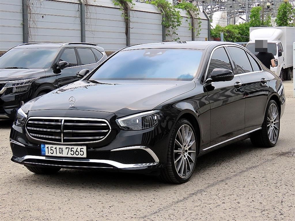 벤츠 E 클래스 E-클래스 W213 E450 4MATIC 익스클루시브 이미지 2