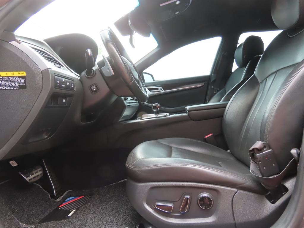 제네시스 G80 3.3 GDI AWD 럭셔리 이미지 16