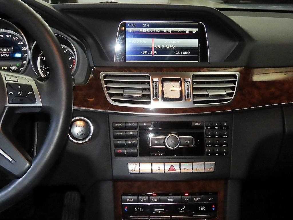 벤츠 E 클래스 E-클래스 W212 E300 아방가르드 이미지 11