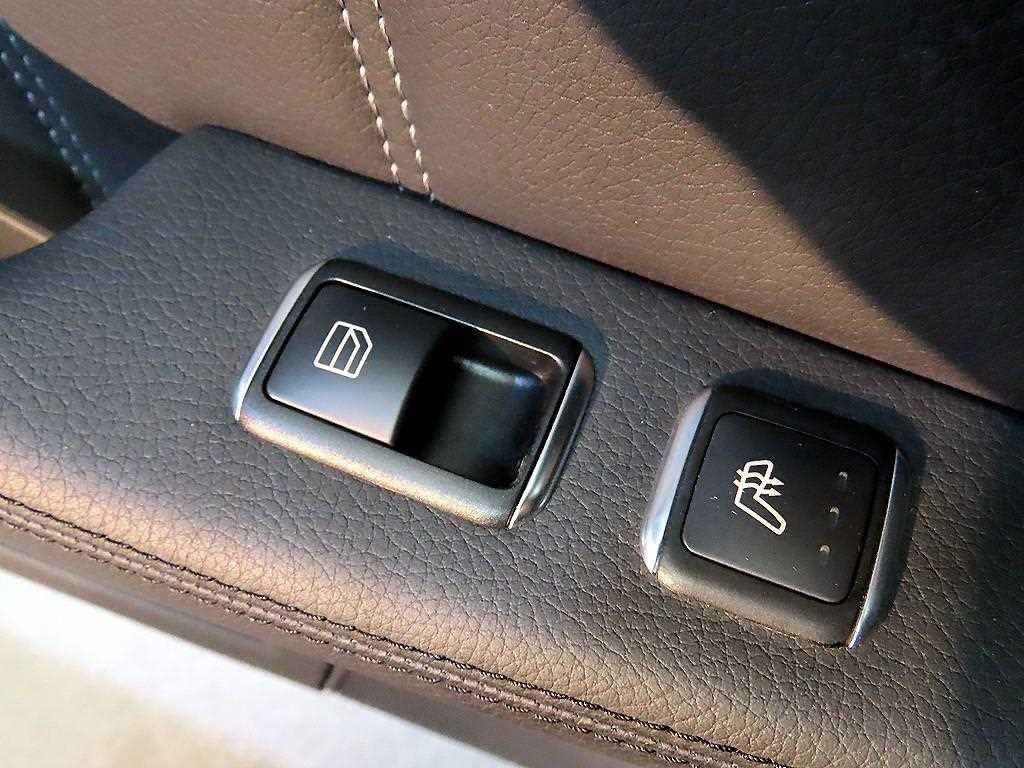 벤츠 E 클래스 E-클래스 W212 E300 아방가르드 이미지 15