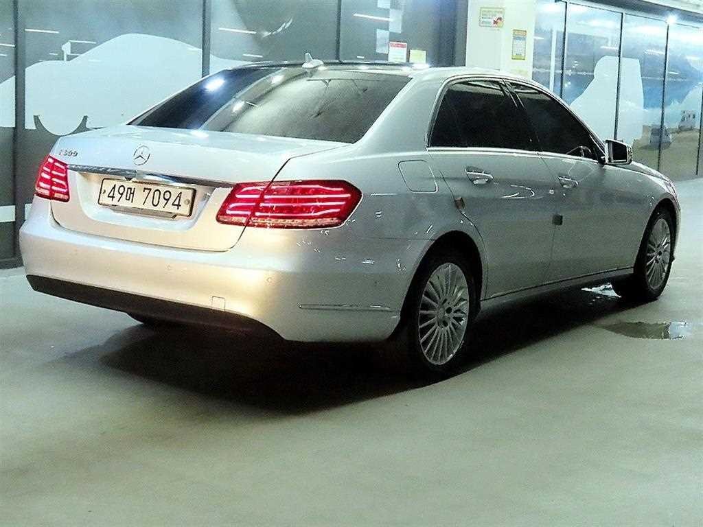 벤츠 E 클래스 E-클래스 W212 E300 아방가르드 이미지 4