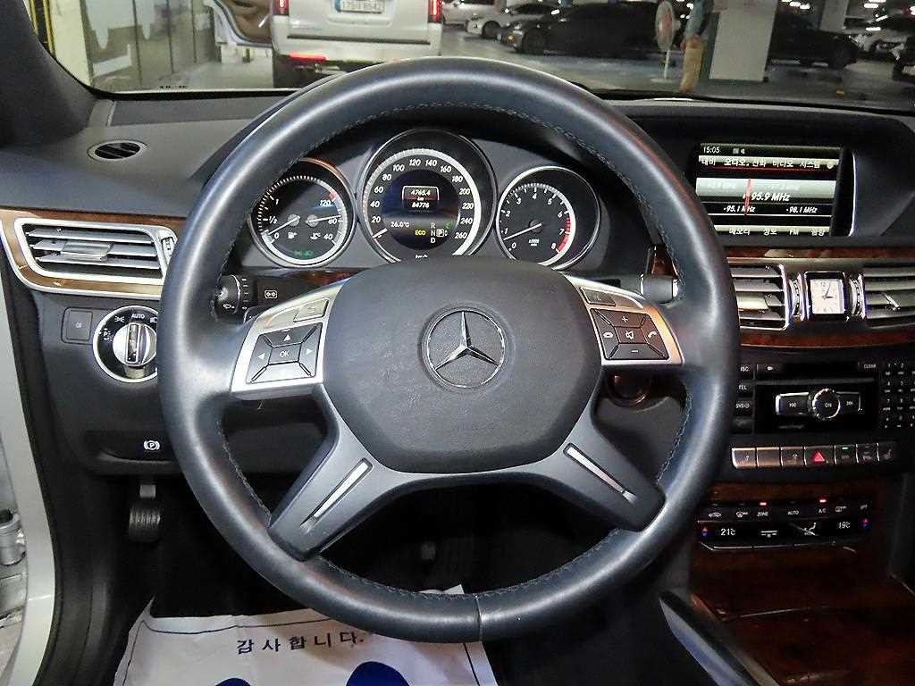 벤츠 E 클래스 E-클래스 W212 E300 아방가르드 이미지 8