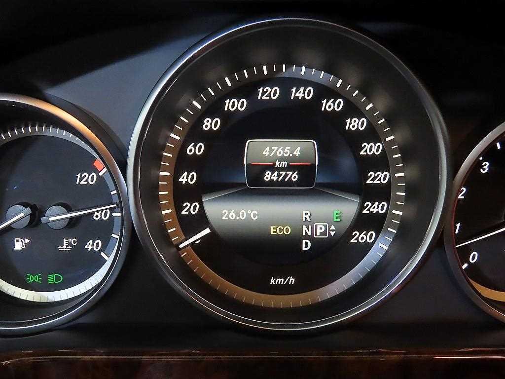 벤츠 E 클래스 E-클래스 W212 E300 아방가르드 이미지 9