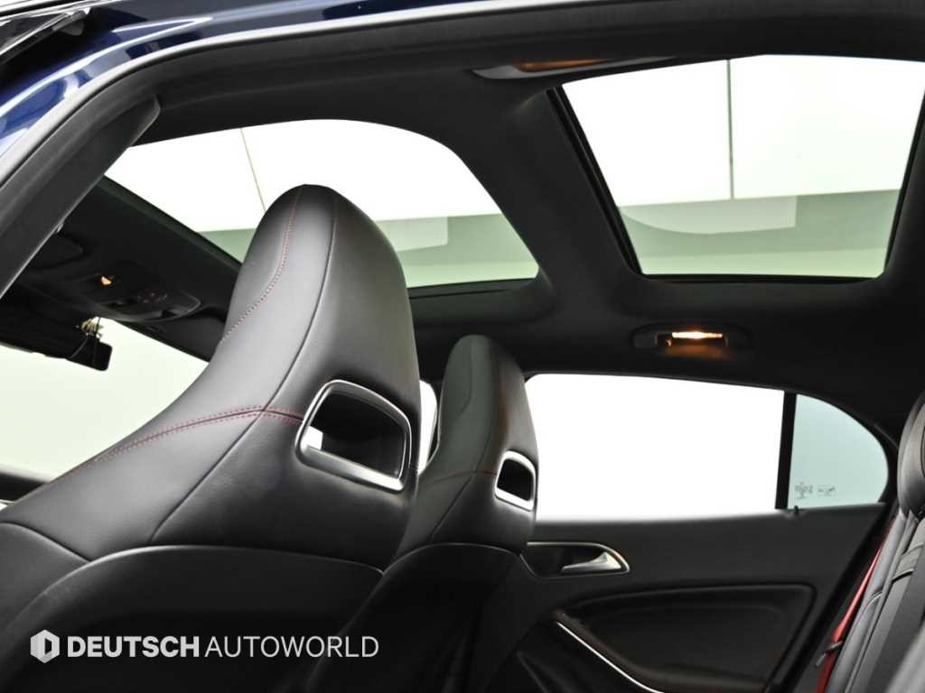 벤츠 GLA 클래스 GLA클래스 X156 GLA45 AMG 4MATIC 이미지 18