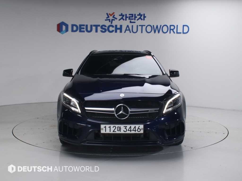 벤츠 GLA 클래스 GLA클래스 X156 GLA45 AMG 4MATIC 이미지 3