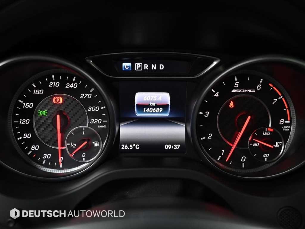 벤츠 GLA 클래스 GLA클래스 X156 GLA45 AMG 4MATIC 이미지 8
