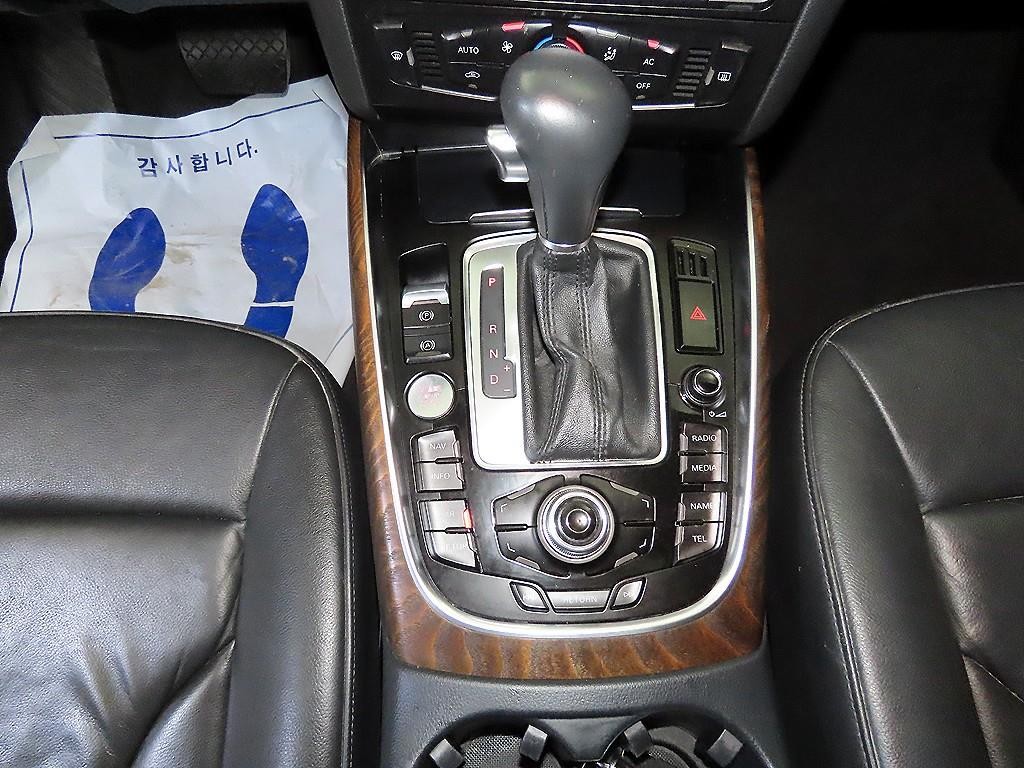 아우디 Q5 2.0 TDI 콰트로 이미지 12