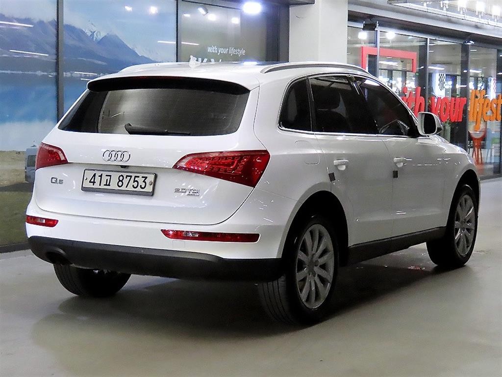 아우디 Q5 2.0 TDI 콰트로 이미지 4
