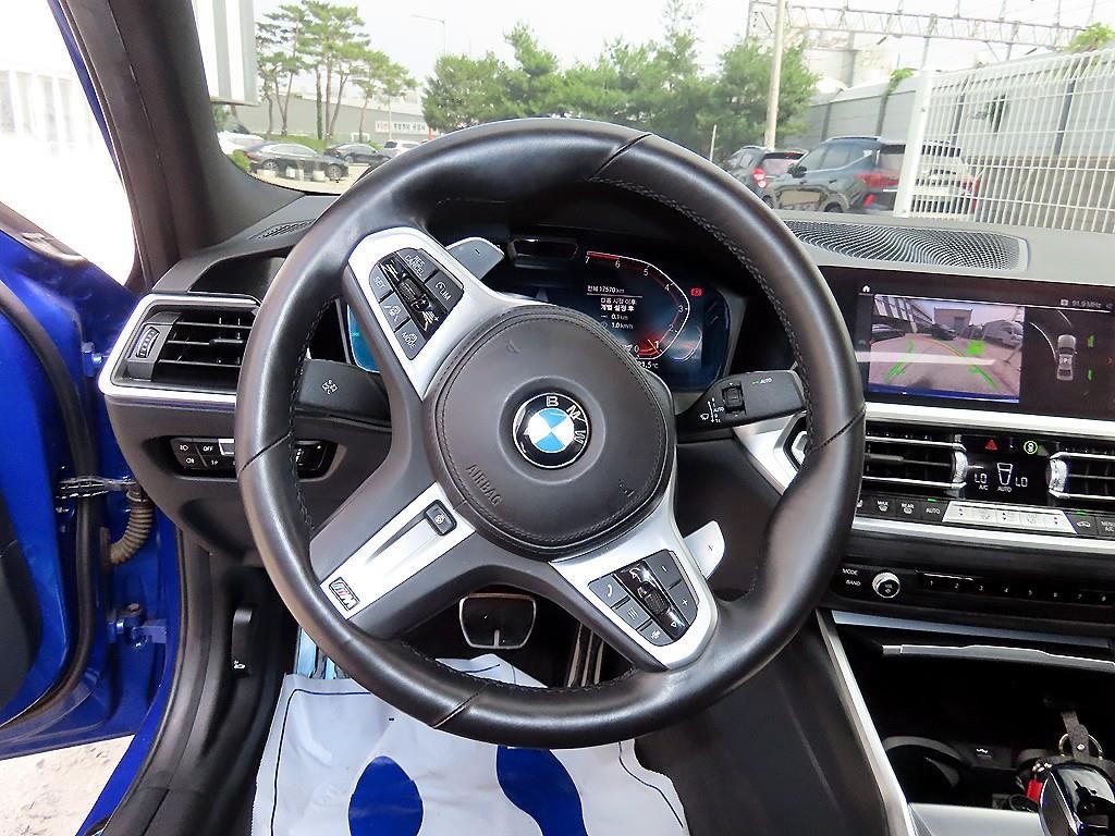 BMW 3시리즈 3시리즈 (G20) 320i M 스포츠 이미지 8