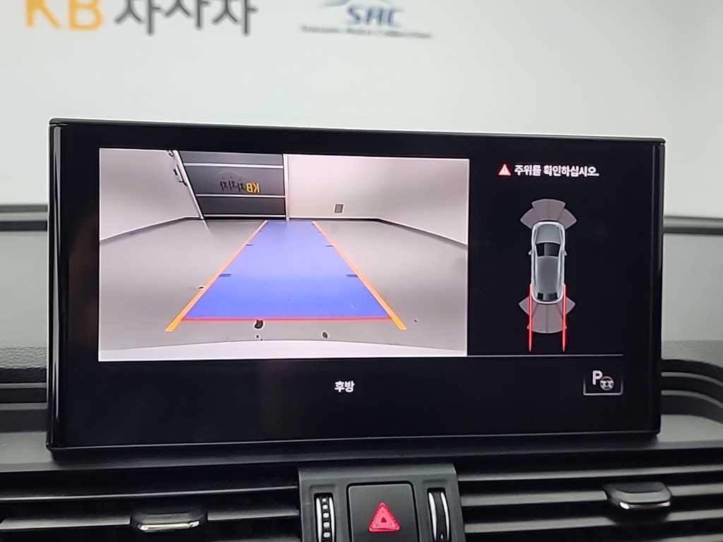 아우디 Q5 Q5 (FY) 45 TFSI 콰트로 스포트백 이미지 16