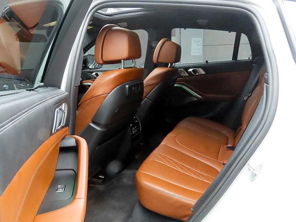 BMW X6 X6 (G06) M50i 이미지 6