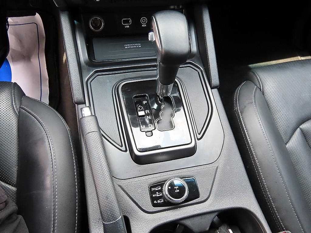 KG모빌리티(쌍용) 렉스턴 더 뉴 렉스턴 스포츠 디젤 2.2 4WD 노블레스 이미지 10