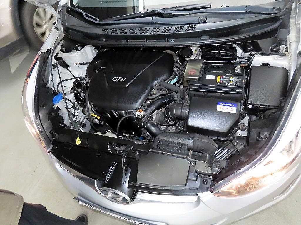 현대 아반떼 더 뉴 아반떼 1.6 GDI 스마트 기본형 이미지 17