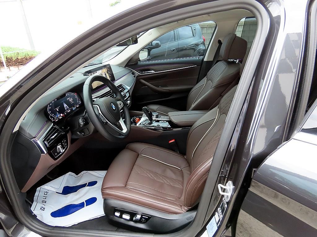 BMW 5시리즈 5시리즈 (G30) 530i 럭셔리 이미지 5
