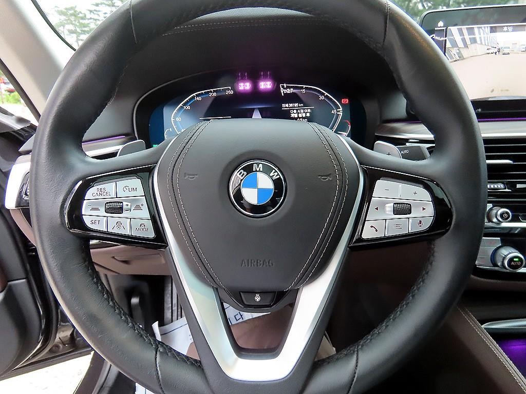 BMW 5시리즈 5시리즈 (G30) 530i 럭셔리 이미지 8
