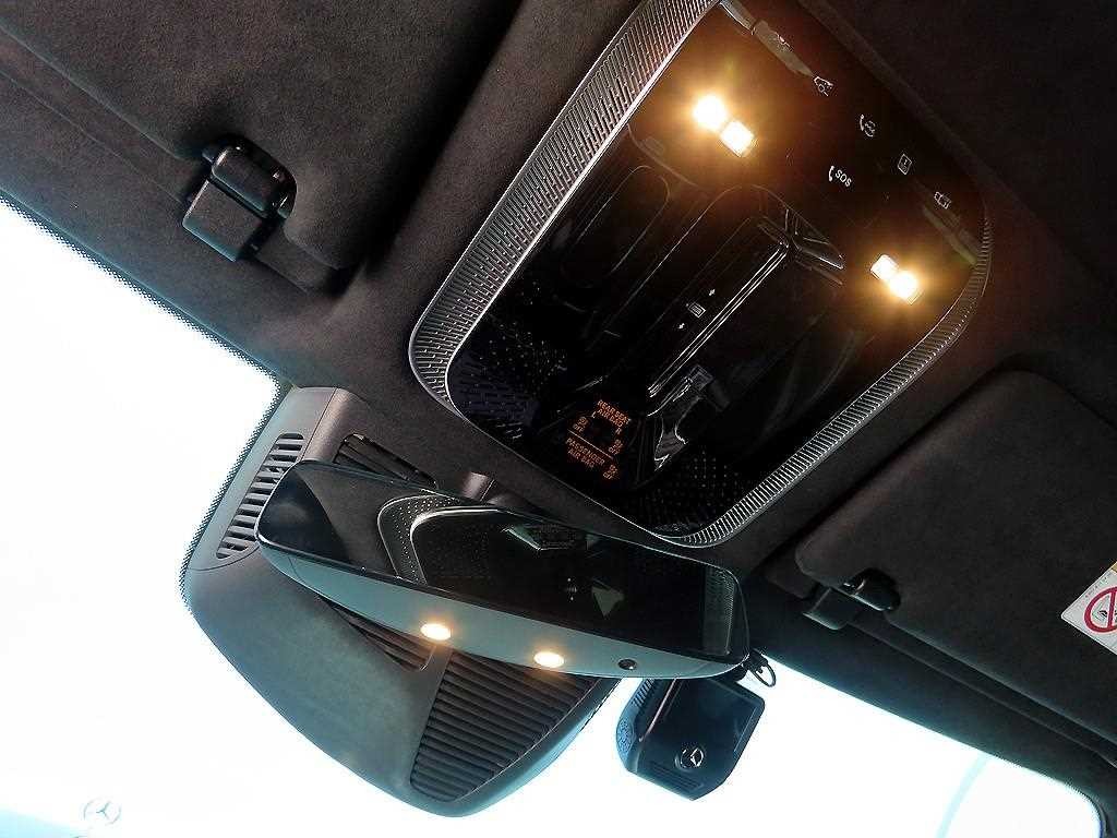 벤츠 S 클래스 S클래스-W223 마이바흐 S580 4MATIC 이미지 14