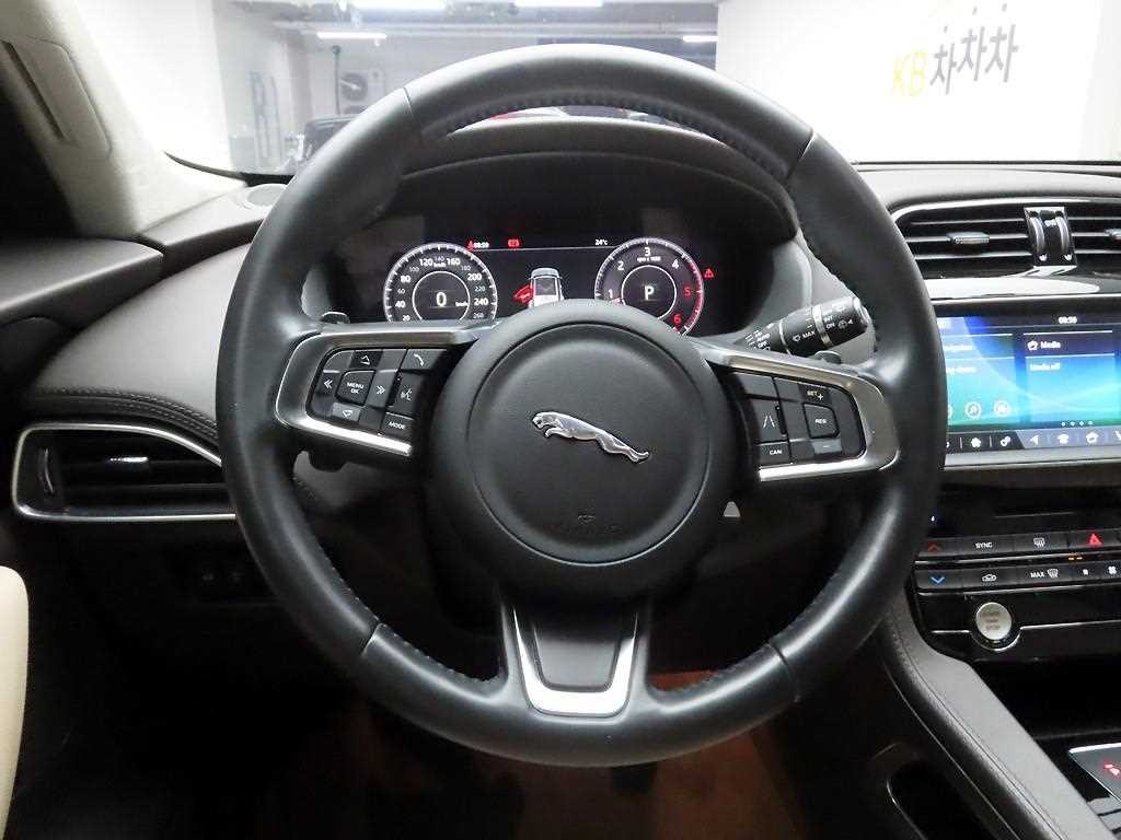 재규어 F-PACE 20d 프레스티지 이미지 8