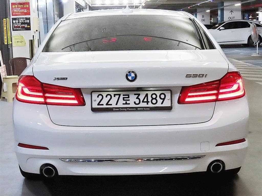 BMW 5시리즈 5시리즈 (G30) 530i xDrive 럭셔리 플러스 이미지 5