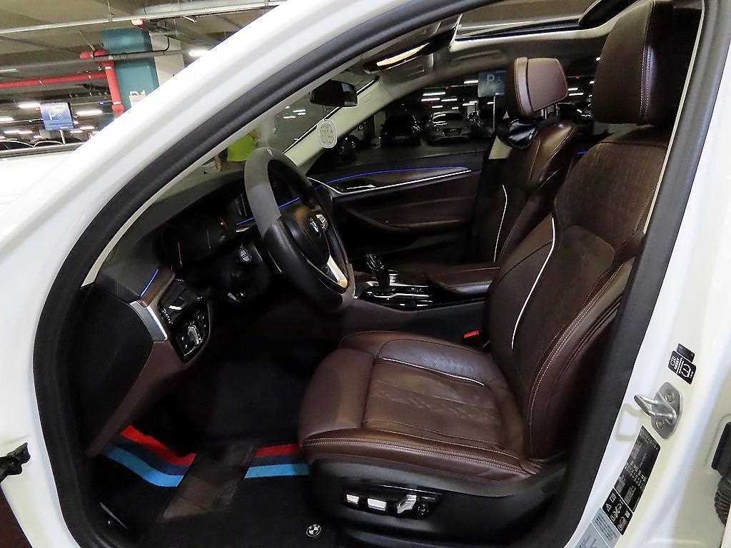 BMW 5시리즈 5시리즈 (G30) 530i xDrive 럭셔리 플러스 이미지 6