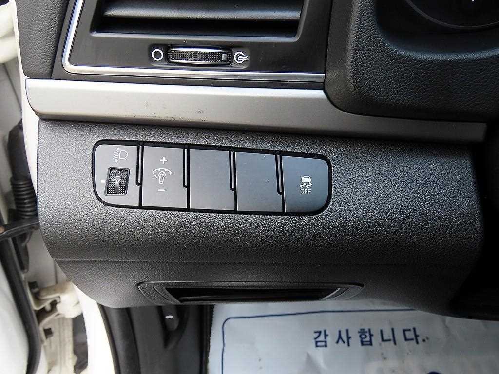 현대 아반떼 아반떼 AD 1.6 GDI 스마트 스페셜 이미지 12