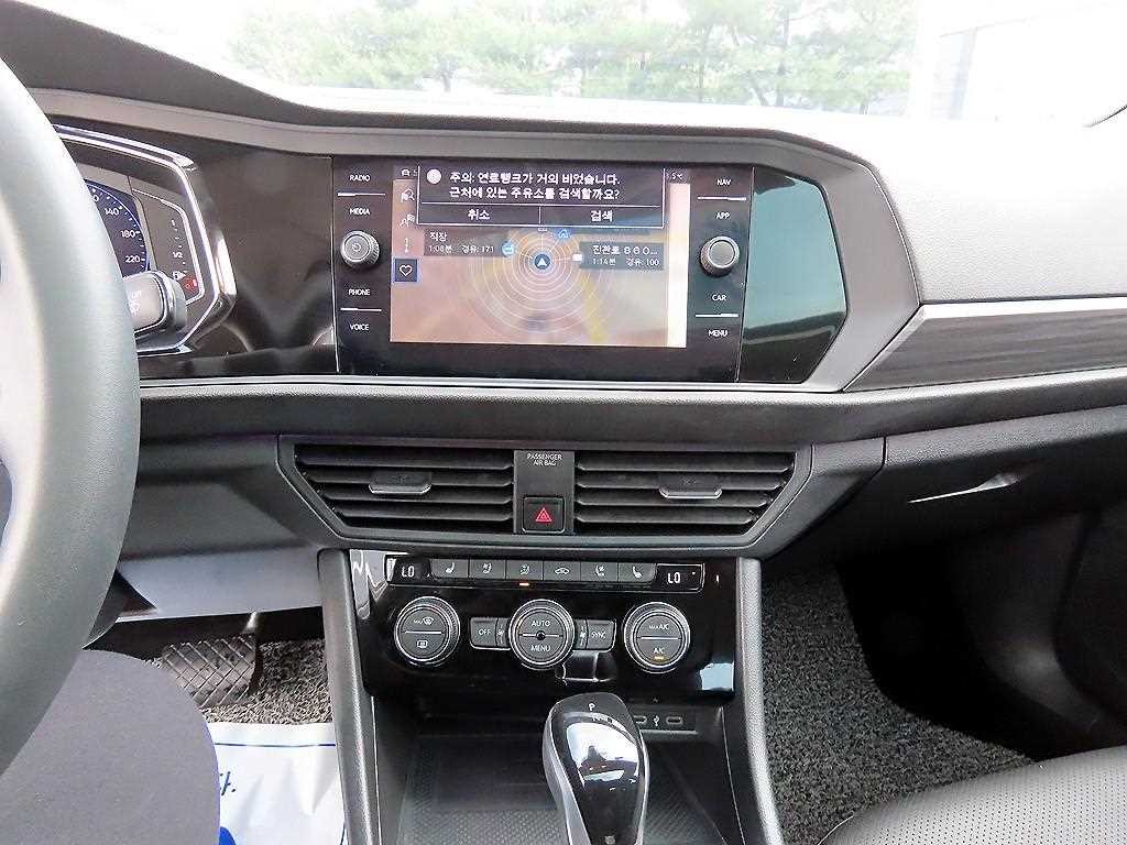 폭스바겐 제타 올 뉴 제타 1.5 TSI 프레스티지 이미지 13