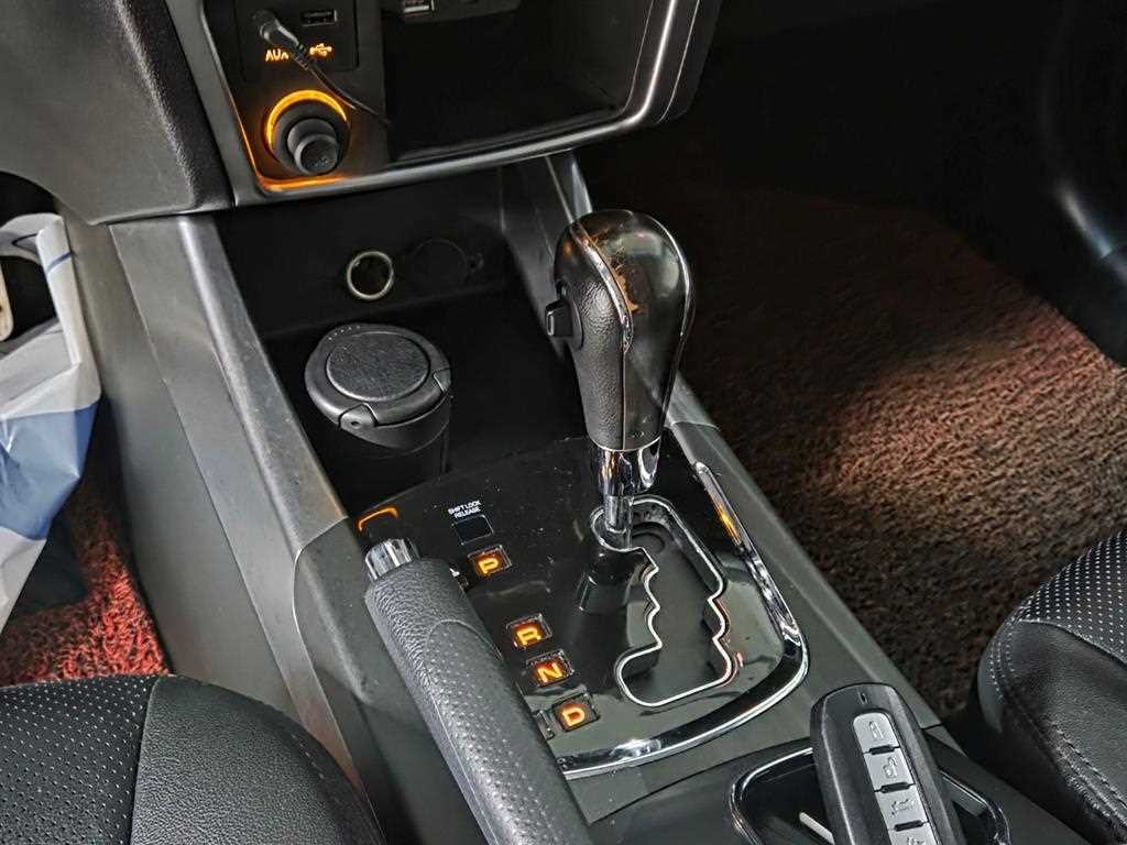 KG모빌리티(쌍용) 코란도 뉴코란도C 2WD 2.2 익스트림 이미지 9