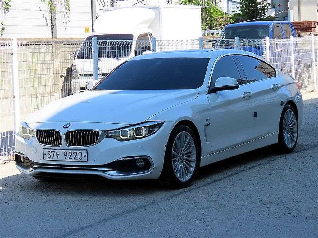 BMW 4시리즈 4시리즈 (F32) 420d 그란쿠페 럭셔리 이미지 2