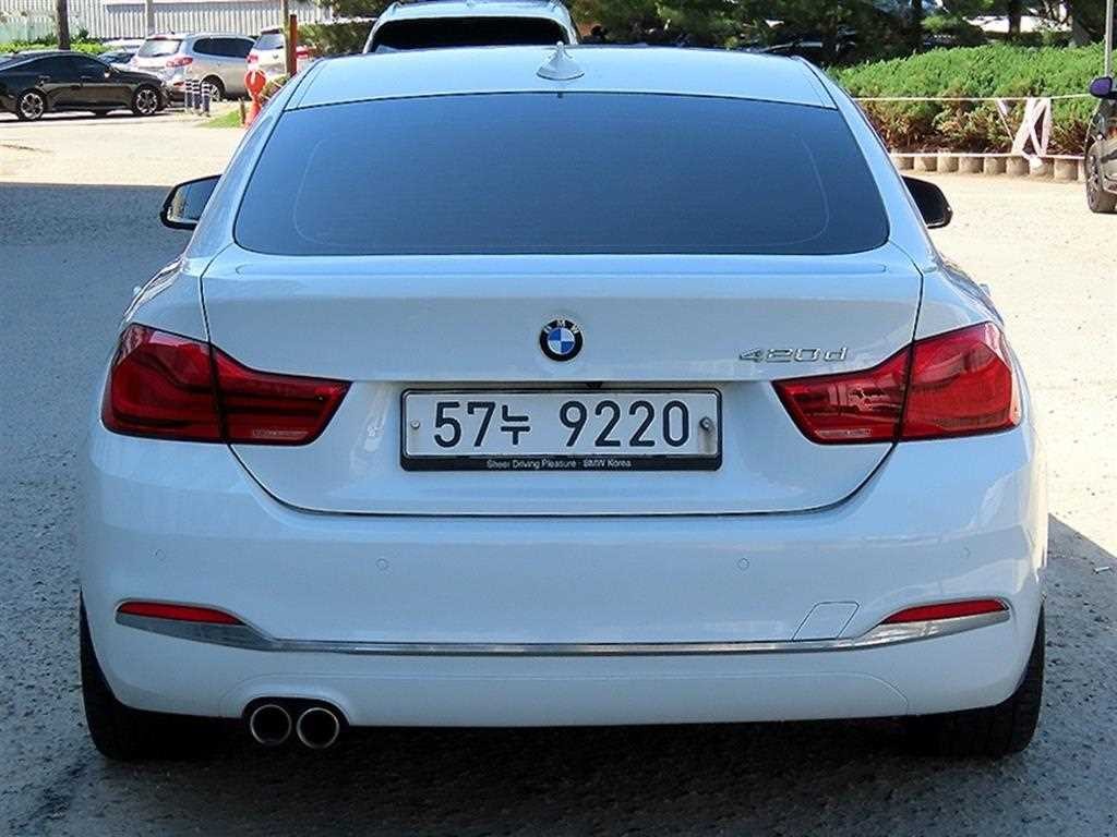 BMW 4시리즈 4시리즈 (F32) 420d 그란쿠페 럭셔리 이미지 4