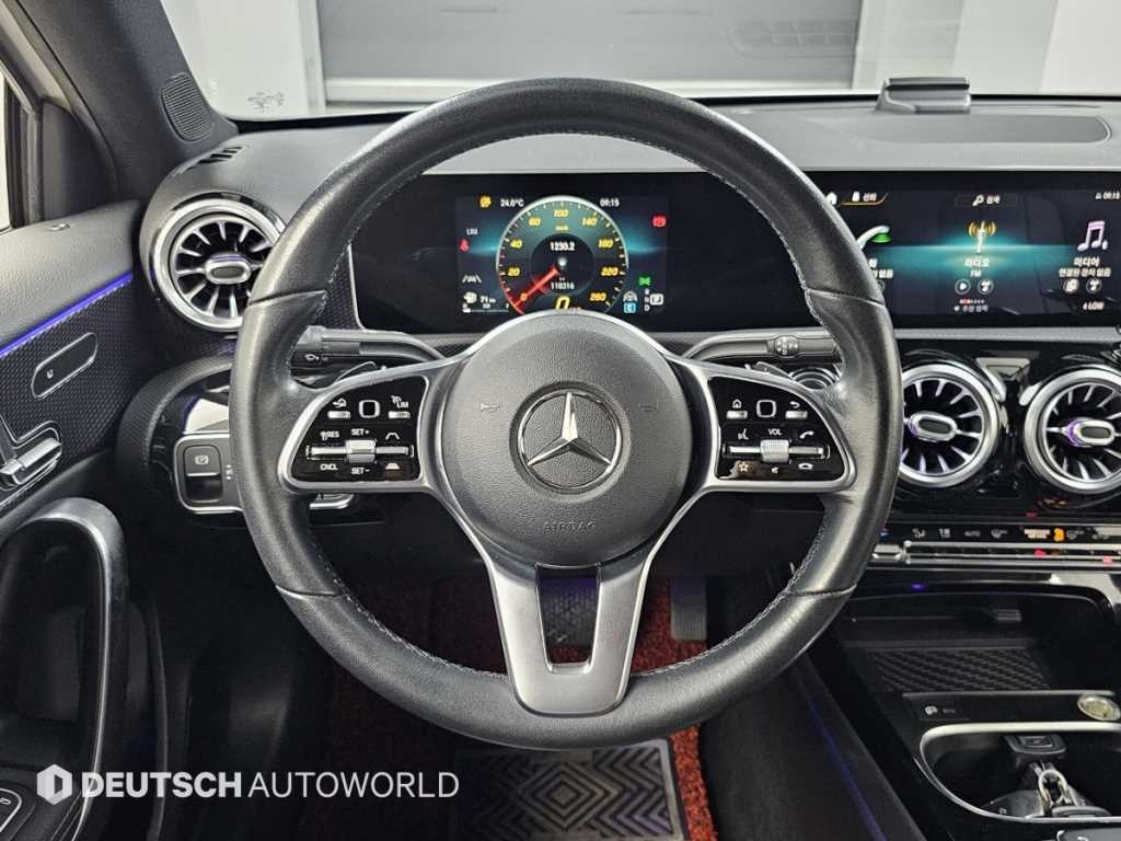 벤츠 A 클래스 A클래스 W177 A220 해치백 이미지 13