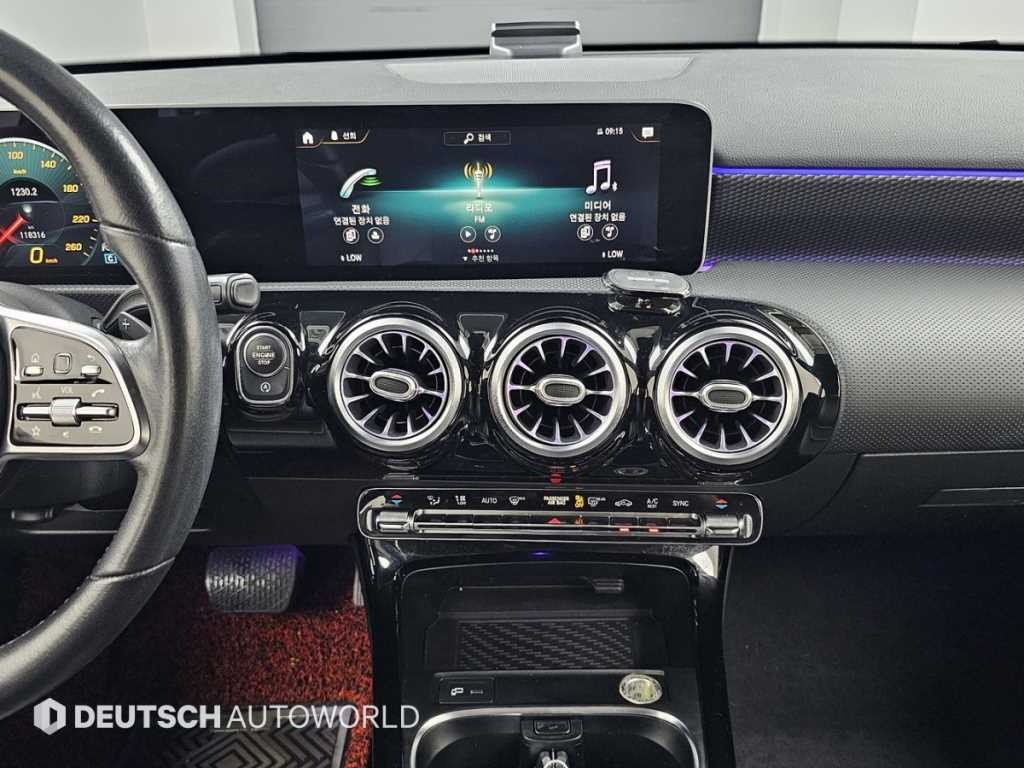 벤츠 A 클래스 A클래스 W177 A220 해치백 이미지 14