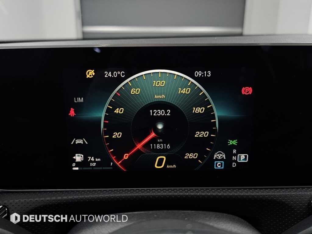 벤츠 A 클래스 A클래스 W177 A220 해치백 이미지 8