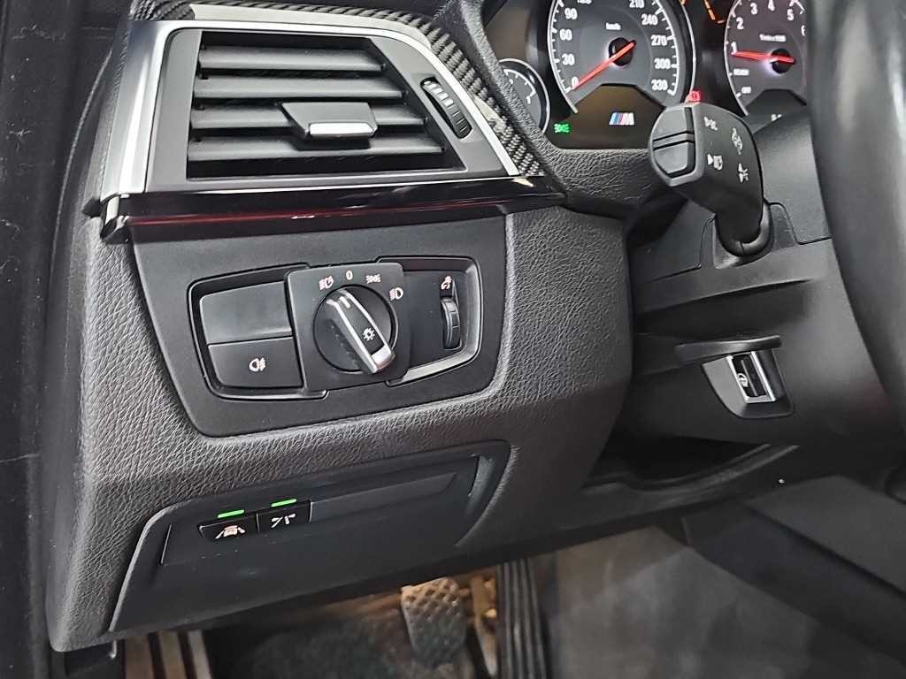 BMW 4시리즈 M4 (F82) 쿠페 컴패티션 이미지 16
