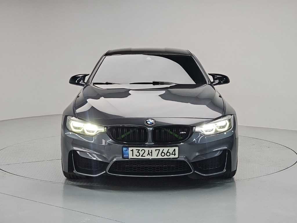 BMW 4시리즈 M4 (F82) 쿠페 컴패티션 이미지 2