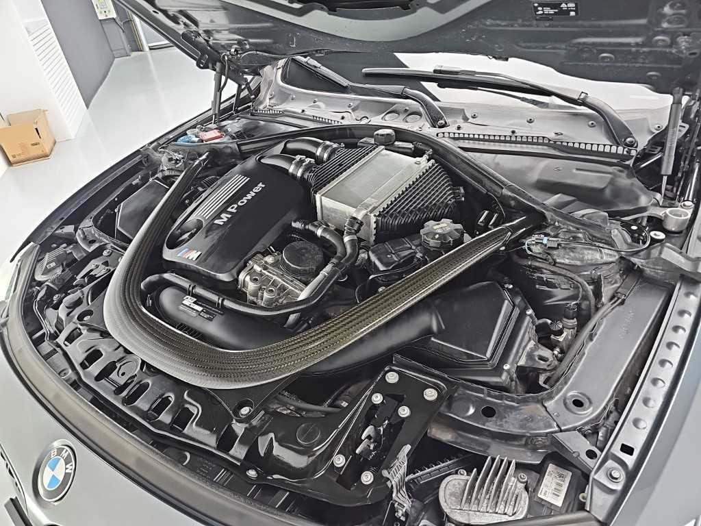 BMW 4시리즈 M4 (F82) 쿠페 컴패티션 이미지 5