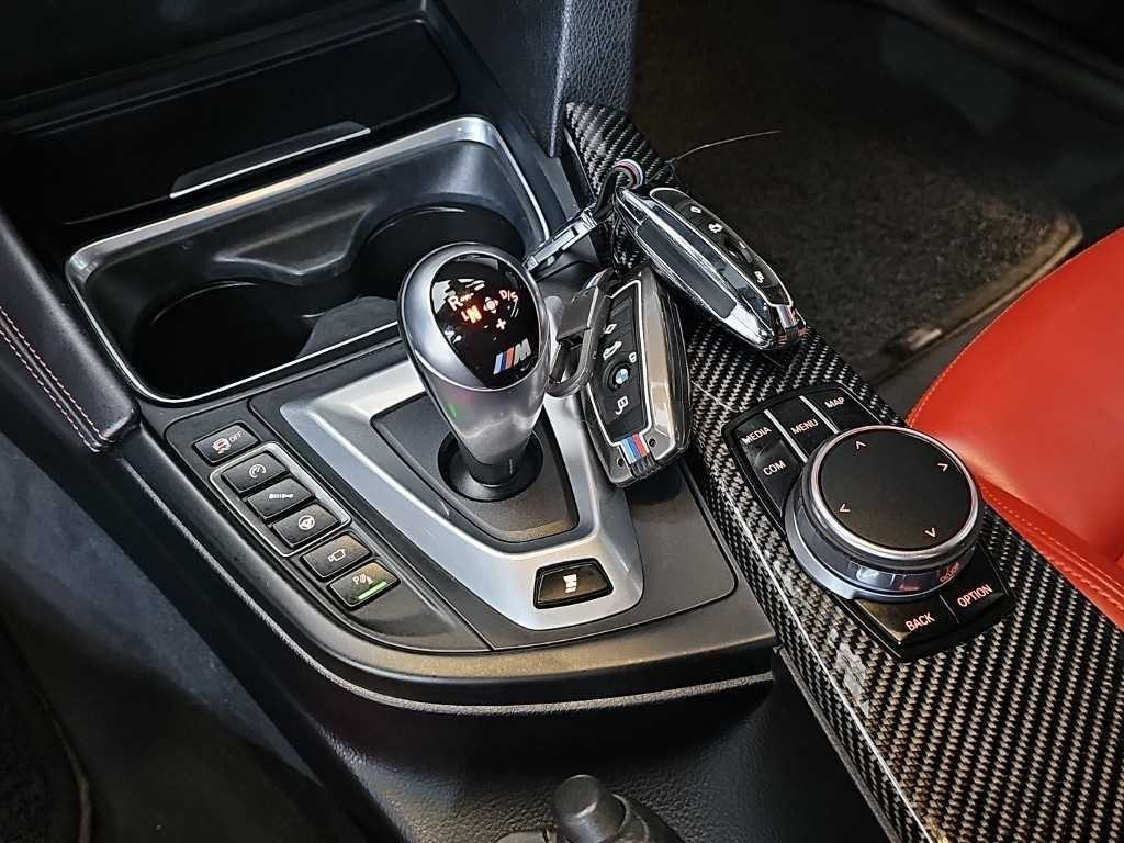 BMW 4시리즈 M4 (F82) 쿠페 컴패티션 이미지 8