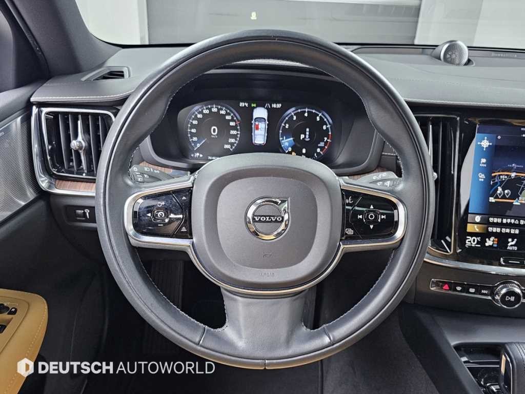 볼보 V60 V60 크로스 컨트리 2세대 2.0 B5 프로 AWD 이미지 13