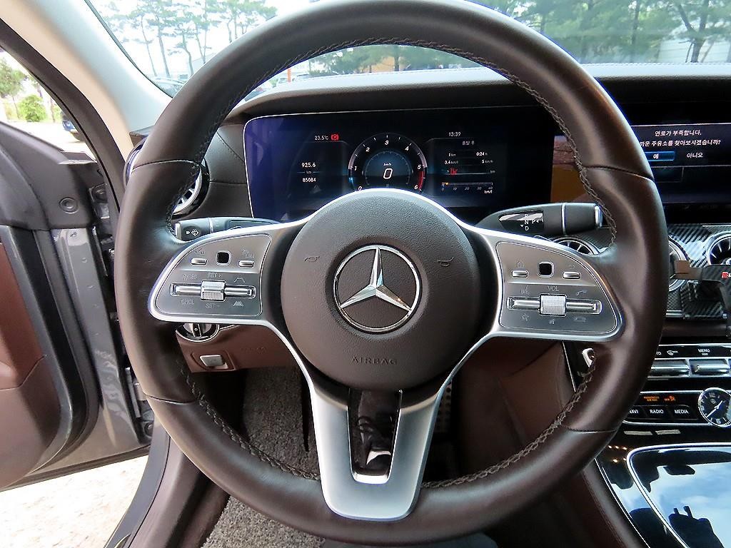 벤츠 CLS 클래스 CLS클래스 C257 CLS 400d 4MATIC AMG Line 이미지 8