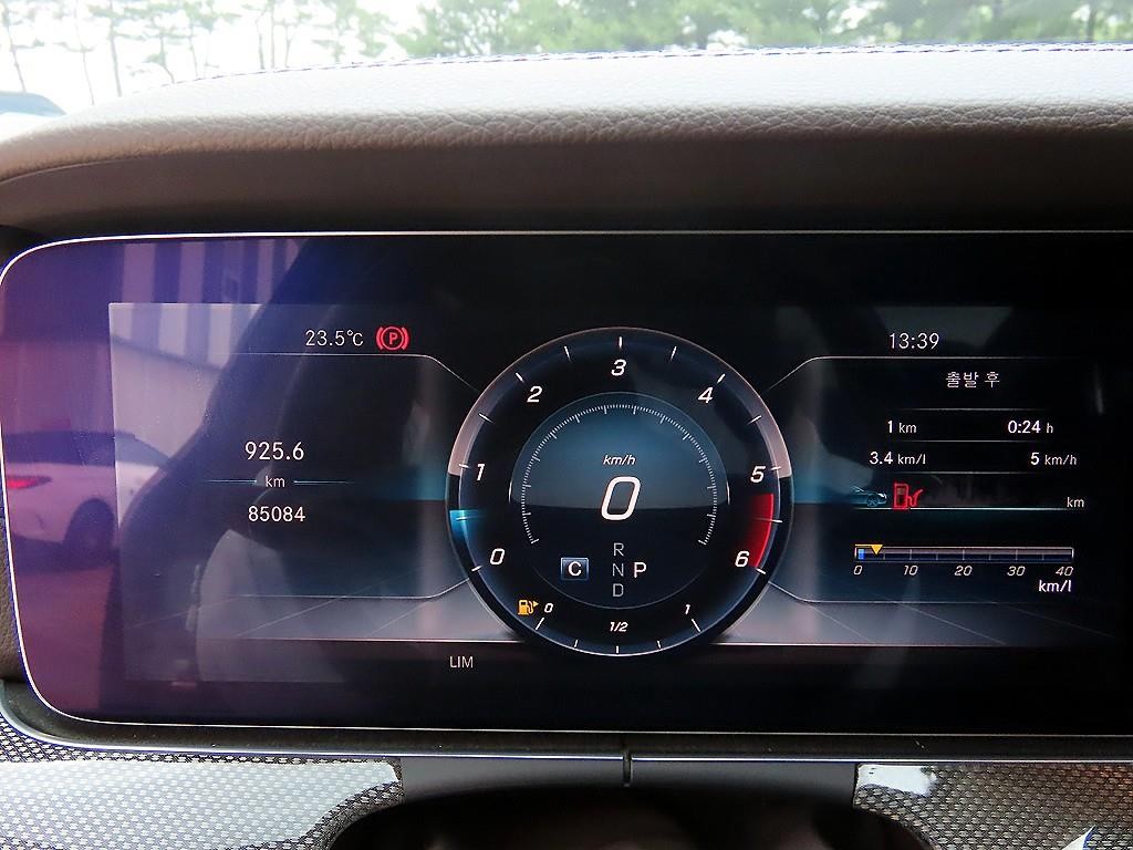 벤츠 CLS 클래스 CLS클래스 C257 CLS 400d 4MATIC AMG Line 이미지 9
