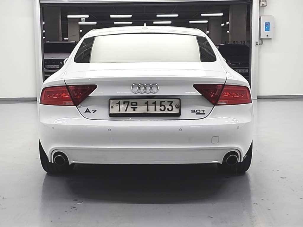 아우디 A7 3.0 TFSI 콰트로 다이나믹 이미지 4